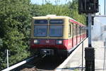 485 XXX als S46 mit ziel Treptower Park im S-Bhf Plänterwald am 31.7.20