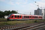 BR 648/811007/648-267767-verlaesst-den-bahnhof-braunschweig 648 267/767 verlsst den Bahnhof Braunschweig Hbf in Richtung Schppenstedt am 8.6.22