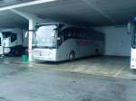 Mercedes-Benz Bus der Busunternehmens Hettinger Mosbach in der Busgarage am Hotel San Pietro in Limone am 10.10.2013