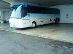 Nova Bus des Busunternehmens Enztal-Reisen aus dem Kreis Bitburg in der Busgarage am Hotel San Pietro in Limone sul Garda am 10.10.2013