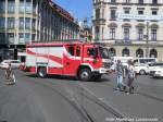 Mercedes Benz Feuerwehrfahrzeug aufm Marktplatz in Halle/Saale am 5.6.15