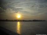 Sonnenaufgang ber der Insel Rgen am 31.8.13