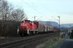 DB 294 908-5 mit dem GrembergK�nigswinter G�terzug am 25.1.2012 in Beuel