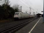 DB 101 034-7 im Bonner Hbf am 24.11.10