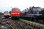 113 311-5, 151 121-1 neben 181 001-9 in Koblenz L�tzel am 4.12.2011

