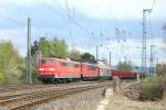 DB 151 146-8 und mit einer Br 155 im Schlepp in Neuwied am 12.4.2012