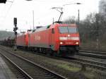 DB Cargo 152 006-3 und eine Br 145 in K�ln West am 22.1.11
