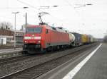 DB 152 131-9 mit einem G�terzug in Beuel am 10.2.2011
