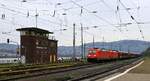 Stellwerk  Rf  und 185 310 + 256 mit Kohletransport abgestellt am Bhf R�desheim/Rhein.