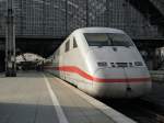 DB ICE2 (Br 402) in K�ln Hbf am 28.5.2011