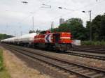 DH 711 von der HGK mit einem Gaszug in K�ln-West.