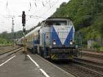Rurtalbahn V107 mit Rheingoldwagen und Desiro-ML f�r Belgien in Altenbeken am 2.7.2011