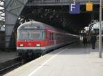 Karlsruher Kopf als RB48 in K�ln Hbf am 28.5.2011. Schublok war 111 125-1.