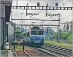 Schön, wenn auch 2026 die  nez cassé  noch im Einsatz sind! Bildfüllend zeigt sich die SNCF BB 22360 als Schublok des TER 96605 auf dem Weg von Grenoble nach Genève.