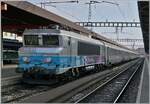 Die SNCF BB 22397 ist als Schublok des TER 96605 von Grenoble in Gen�ve angekommen. Gut eine Stunde sp�ter wird der TER in Richtung Valence (Ville) zur�ckfahren. 

20. August 2024