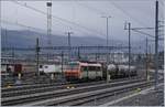 bb-26000-2/689866/die-sncf-26-211-wartet-in Die SNCF 26 211 wartet in Güter- und Rangierbahnhof von Genève la Praille auf die Abfahrt in Richtung Frankreich. 

13.02.2020