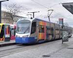 Ein GrandEst SNCF  tram-train  in Muhlhouse beim Bahnhof.
März 2004