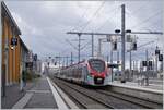 Der SNCF Z 31533 (Coradia Polyvalent régional tricourat) erreicht Annemasse. 

10. März 2023