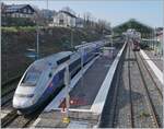 Ein weiterer SNCF TGV Duplex steht in Evian und wartet auf die Rückfahrt nach Paris Gare de Lyon.