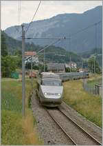 Leider längst Vergangenheit: ein TGV im Val de Travers auf dem Weg von Bern nach Paris.