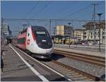 Der TGV Lyria 4713 fährt in Renens VD ohne Halt durch. der TGV ist auf dem Weg von Lausanne nach Paris Gare de Lyon. 

10. März 2022
