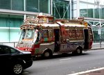 Pakistani Bus auf der Euston Rd, London.