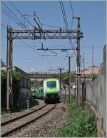 in Trenord Rock Triebzug hat Varese Nord (ex FMN) verlassen und ist nun auf dem Weg nach Milano.