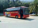 Neoplan Reisebus des Busunternehmen Breg-viaggi gesehen auf dem Busparkplatz in Limone sul Garda am 05.06.2014