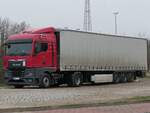 MAN TGX 18.510 Sattelzug in Neubrandenburg.