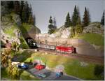 Die märklin mini club 143 ist auf meiner Spur Z Anlage mit einem RE unterwegs.