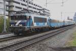 TCS 102001 -ex NS 1835-  zieht der Dinner Train am 13 November 2021 in Nijmegen ein.