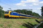 br-186-traxx-140ms/561044/ns-186-114-durcheilt-tilburg-oude NS 186 114 durcheilt Tilburg Oude Warande am 10 Juni 2017.