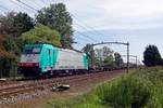 br-186-traxx-140ms/672671/cobra-2838-schleppt-ein-leeren-containerzug CoBRa 2838 schleppt ein leeren Containerzug nach Antwerpen und passiert am 23 Augustus 2019 Hulten.