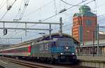 Mit der Alpen-Express 13466 treft Lineas 186 293 am 1 März 2020 in 's-Hertogenbosch ein.