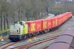 captrain-nl/700706/captrain-203-103-steht-mit-ein-ubc-containerzug CapTrain 203-103 steht mit ein UBC-Containerzug am 18 März 2018 in Lage Zwaluwe.