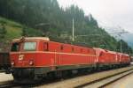 Saukalt war es am Brenner am 3 Juni 2003, wann BB 1044 097 zwei Tauri zurck ins 15kV Oberleitungsbereich brengt.