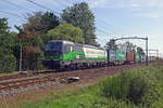 european-locomotive-leasing-ell/672513/rtb-193-726-zieht-ein-containerzug RTB 193 726 zieht ein Containerzug durch Hulten am 23 Augustus 2019.