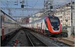 Ein SBB RABDe 502 'Twindexx' als IR 15 von Gneève-Aéroport nach Luzern erreicht den Bahnhof vn Genève. 

20. Aug. 2024