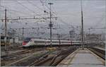 Der SBB RABe 503 013 'Wallis/Valais''erreicht als EC von Genève nach Venezia den Bahnhof von Milano Centrale.

8. Nov. 2022