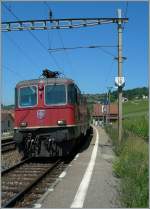 SBB Re 4/4 II 11225 in Bossire (Strecke Lausanne-Bern).
25.05.2011