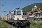 Bildfüllend - die SBB Re 4/4 II 11251 (Re 420 251-1)  175 Jahre Schweizer Bahnnen  in Ligerz.

5. Juni 2023  