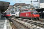 Durch den recht dominanten Einsatz der SBB RABe 502 Twidexx Triebzüge ist es vermehrt schwieriger ein Bild mit gleich zwei SBB Re 460 Loks zu bekommen.