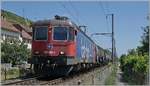 Die SBB Re 6/6 11658 (Re 620 058-8) ist bei Ligerz auf dem Weg in Richtng Neuch�tel. 

11. Juli 2025