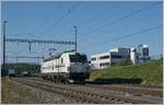 rem-476-4/647937/die-railcare-rem-476-453-rangiert Die RailCare Rem 476 453 rangiert in Vufflens La Ville. 
29. August 2018 