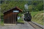 Die LEB G 3/3 N° 5 (Baujahr 1890) ist bei Cornaux mit einem Reisezug auf dem dem Weg nach Chaulin. 

20. Mai 2024