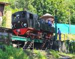 Die SEG G 2x 2/2 105 der Blonay Chamby Bahn wird  in Chaulin mit Wasser und Kohle versorgt um eine weitere Fahrt nach Blonay zu unternehmen.

10. Aug. 2025
