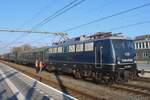 centralbahn/832359/cbb-110-278-steht-am-2 CBB 110 278 steht am 2 Dezember 2023 mit der von SSN 23 023 ubernommener Kerstexpress Sonderzug in Venlo ein. 