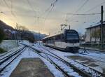 Der erste Schnee in Blonay! Der im HVZ Vierteilstundentakt eingesetzte ABeh 2/6  pausiert im Gleisvorfeld in Blonay.
21.  Nov. 2024