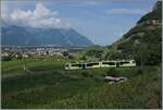 tpc-asd-alaomc-und-bvb/857201/das-trasse-der-asd-fuehrt-in Das Trasse der ASD führt in grossen Schleifen durch die Weinberge von Aigle um die nötige Höhe zu gewinnen; im Bild der neune TPC ASD ABe 4/8 471 als R71 auf der Fahrt nach Les Diablerets. 

3. Aug. 2024