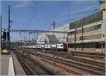 Zwei SBB RABe 511 erreichen Lausanne. Der lange Zug ist als RE auf der Fahrt von Annemasse nach St-Maurice. 

17. April 2020